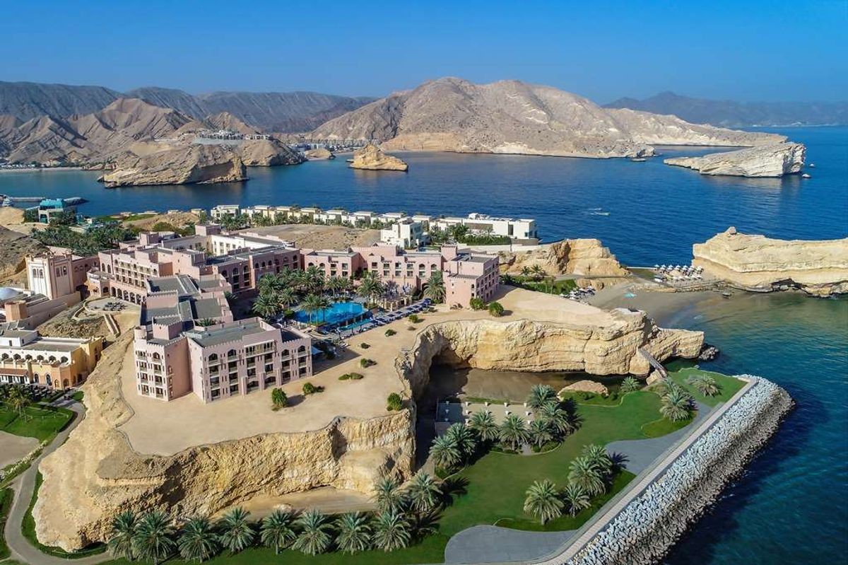 SHANGRI-LA AL HUSN 5* SHANGRI-LA AL HUSN 5*