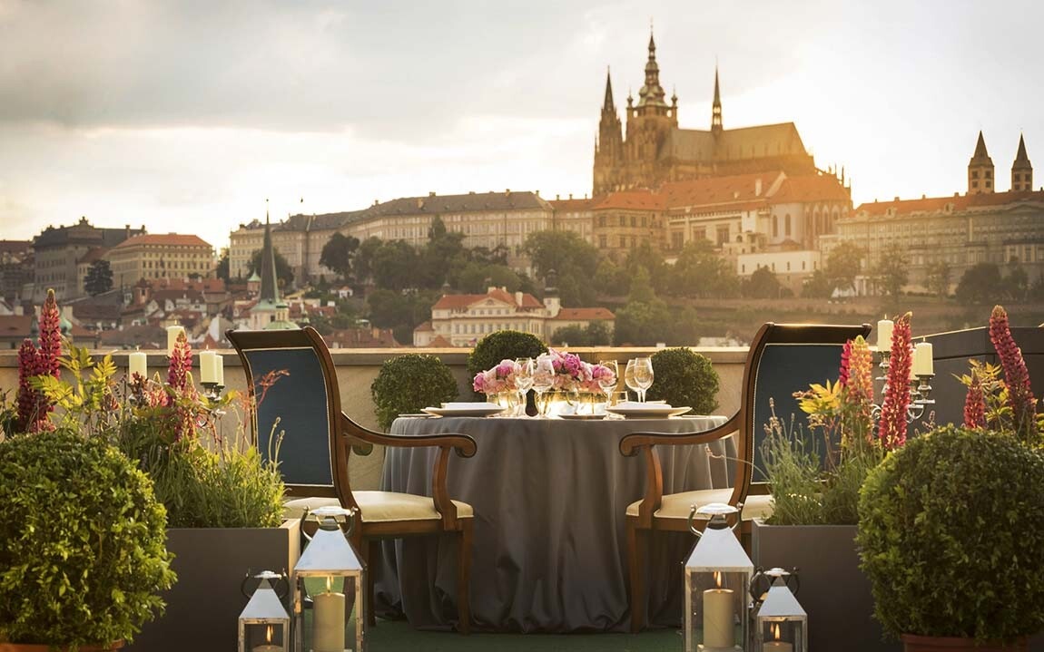 FOUR SEASONS PRAGUE 5*